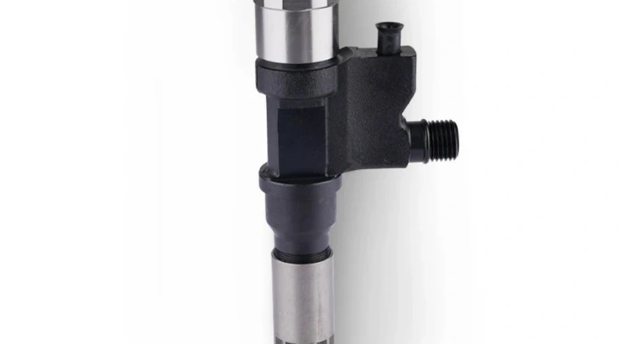 DENSO Common Rail Fuel Injector 095000-6366