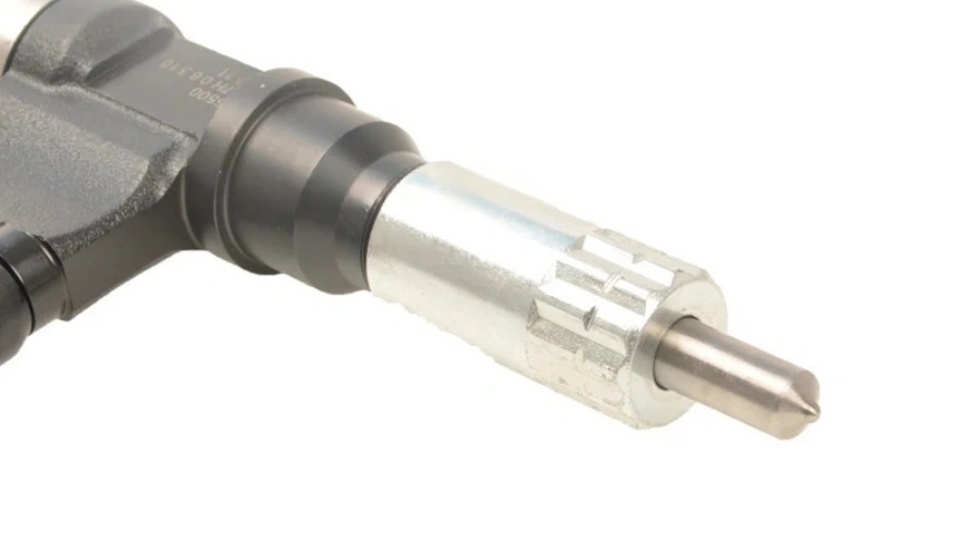 DENSO Common Rail Fuel Injector 095000-5500