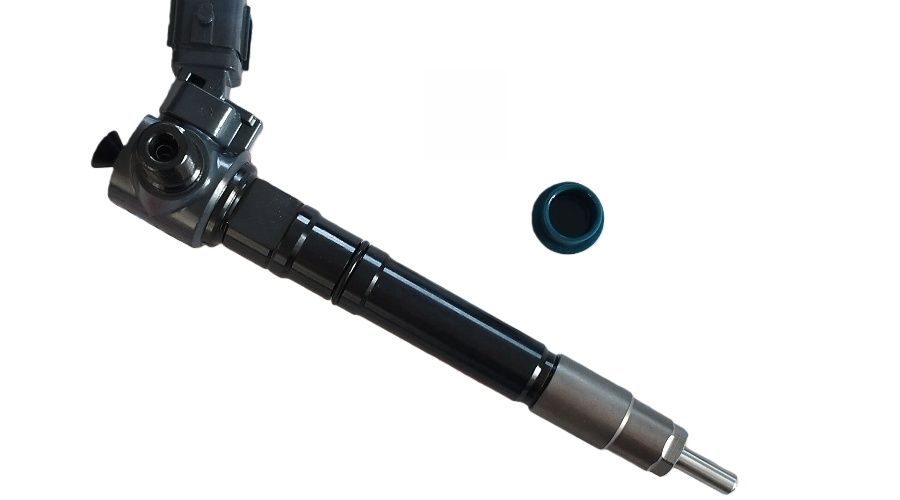 DENSO Common Rail Fuel Injector 23670-11040