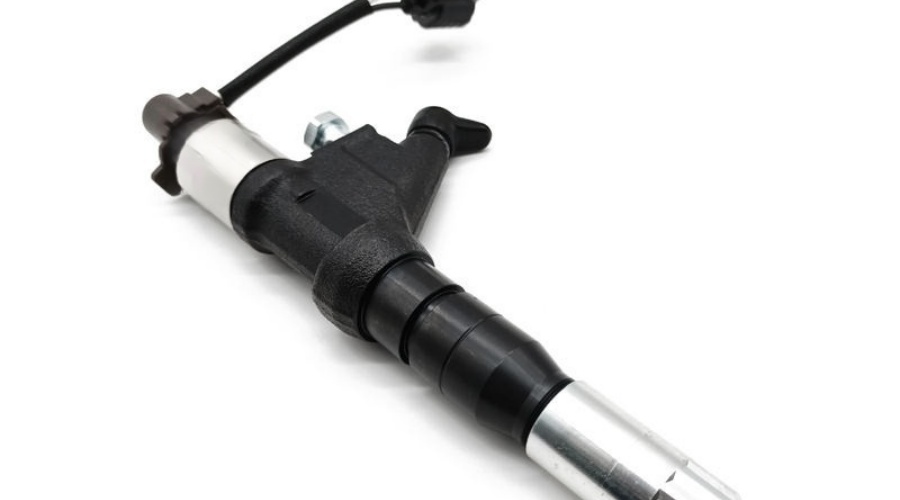 Common Rail Fuel Injector 095000-5226 for Hino 258LP & Lancia 500L