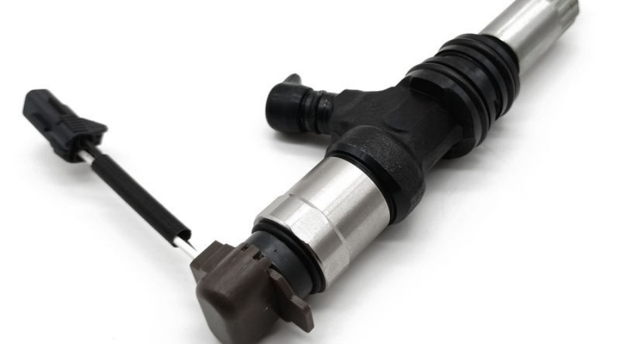 DENSO Common Rail Fuel Injector 095000-5450