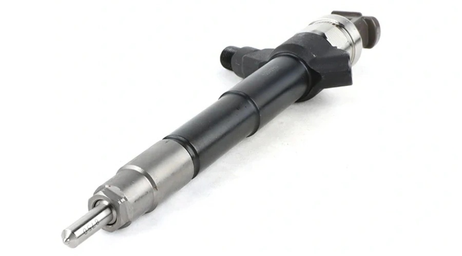 Common Rail Fuel Injector 095000-811#