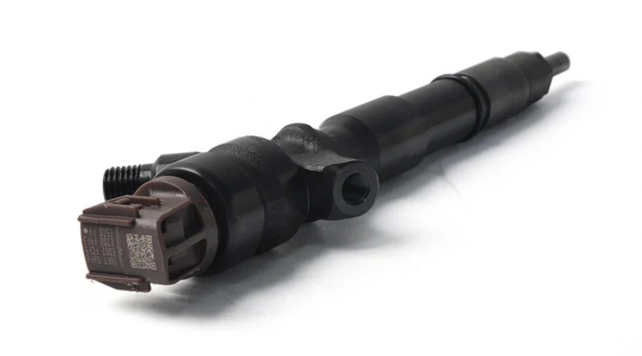 DENSO Common Rail Fuel Injector 23670-30440