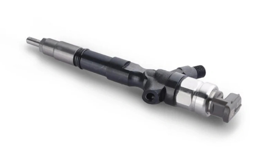 DENSO Common Rail Fuel Injector 23670-30400