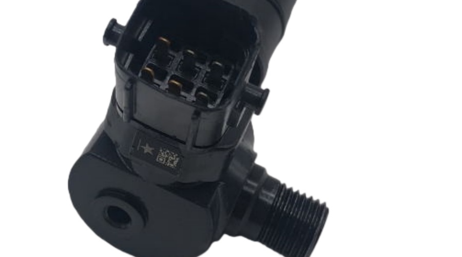 DENSO Common Rail Fuel Injector 23670-0E090