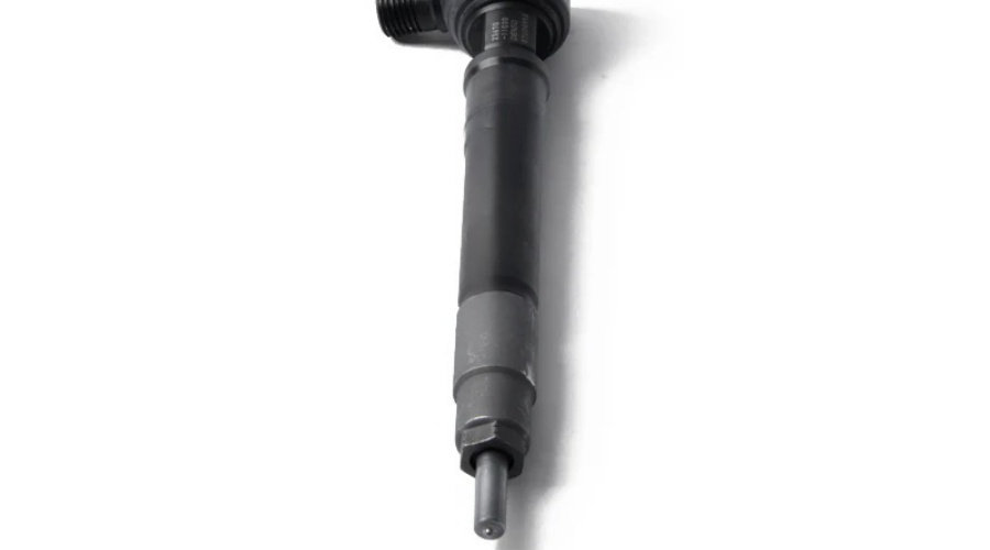 DENSO Common Rail Fuel Injector 23670-11030