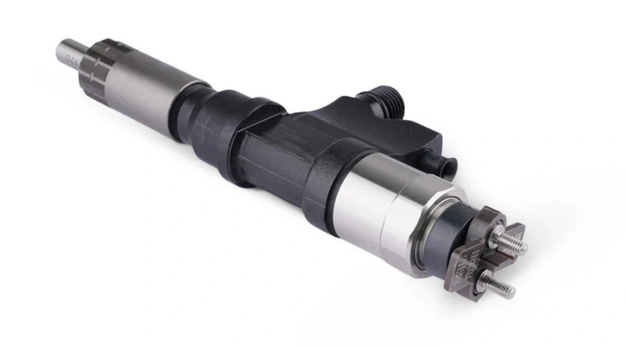 DENSO Common Rail Fuel Injector 095000-6366