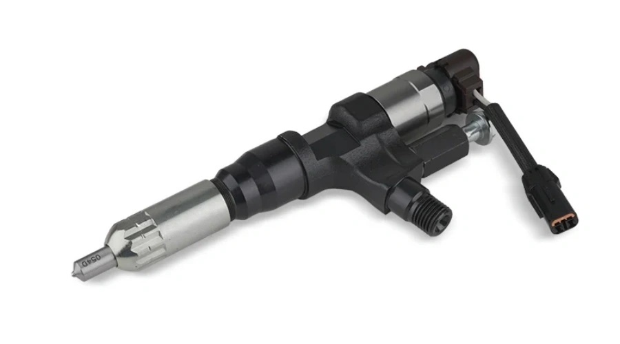 DENSO Common Rail Fuel Injector 095000-6810