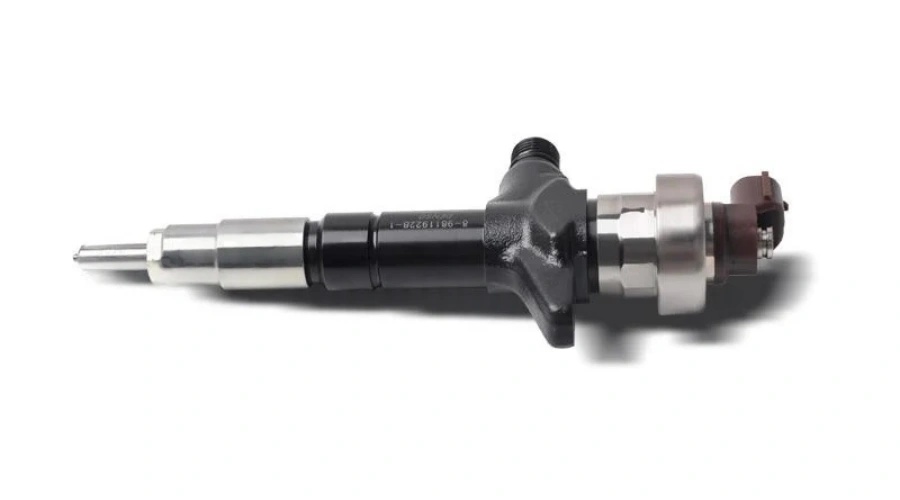 DENSO Common Rail Fuel Injector 095000-6100