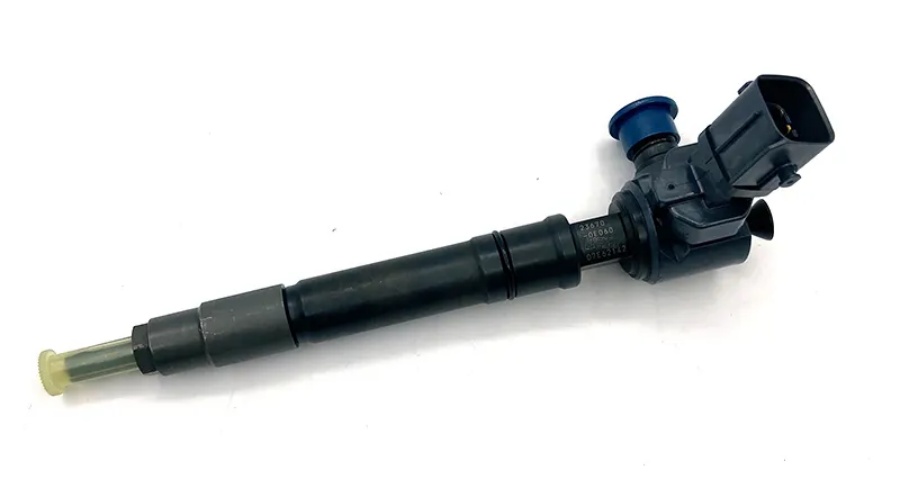 DENSO Common Rail Fuel Injector 23670-0E070
