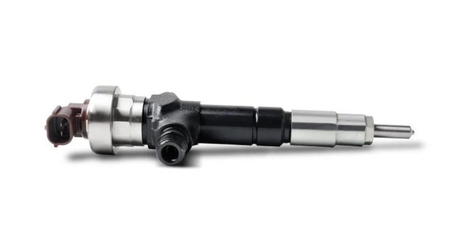 DENSO Common Rail Fuel Injector 095000-6100