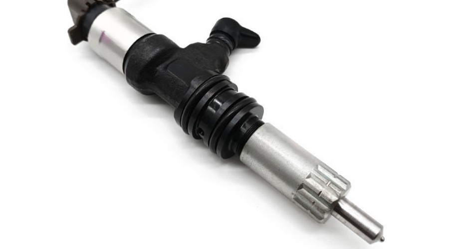 DENSO Common Rail Fuel Injector 095000-5450