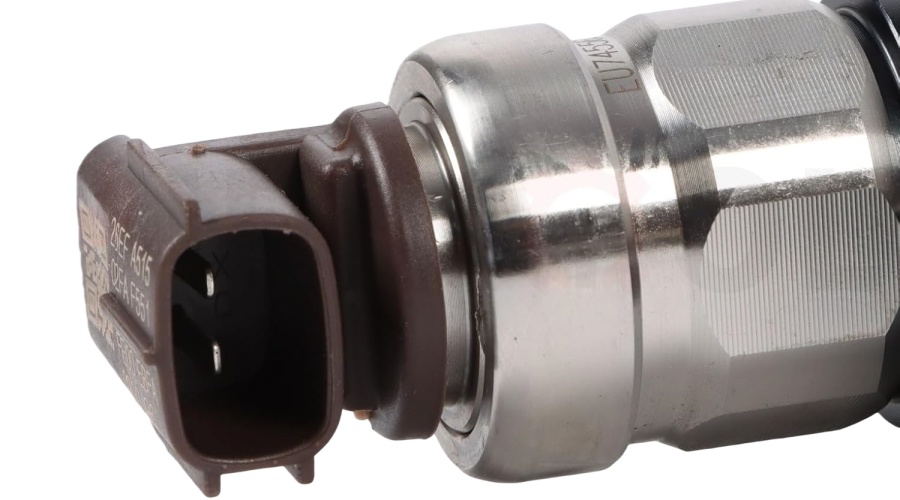 DENSO Common Rail Diesel Fuel Injector 295050-0810