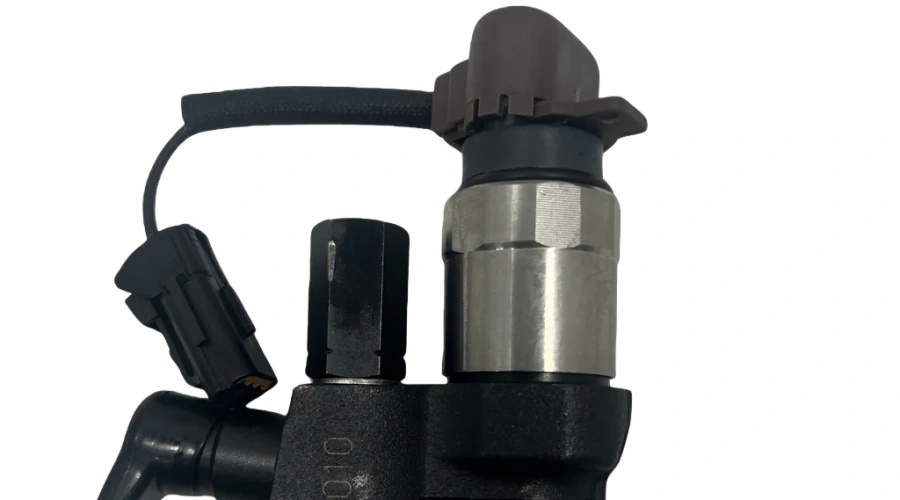 DENSO Common Rail Fuel Injector 095000-6593