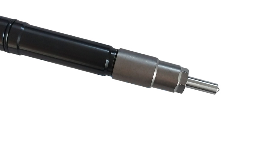 DENSO Common Rail Fuel Injector 23670-11040