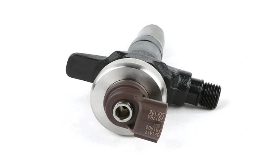 DENSO Common Rail Diesel Fuel Injector 295050-1540