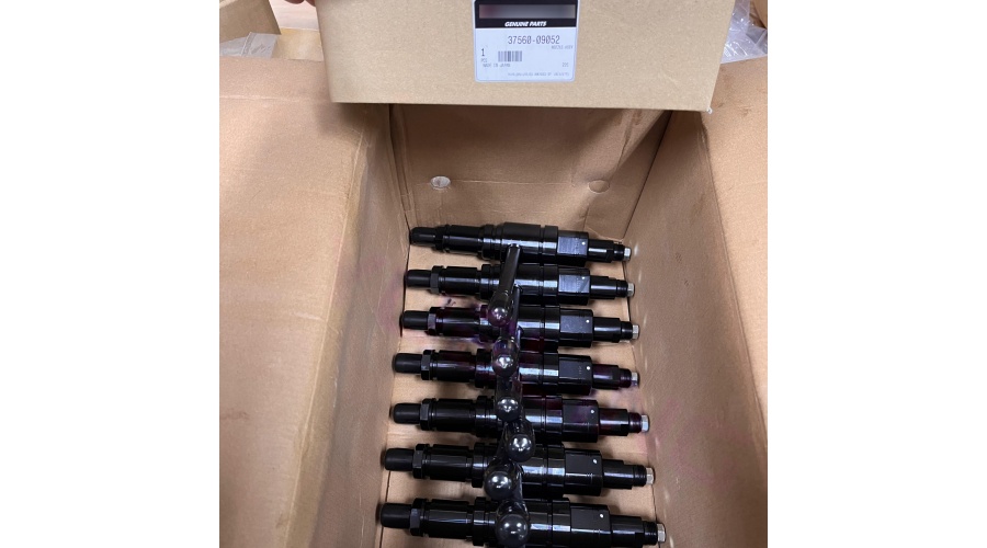 37560-09052 NOZZLE ASSY Suit for Mitsubishi Marine S6R S6R2 S12R S16R engine 