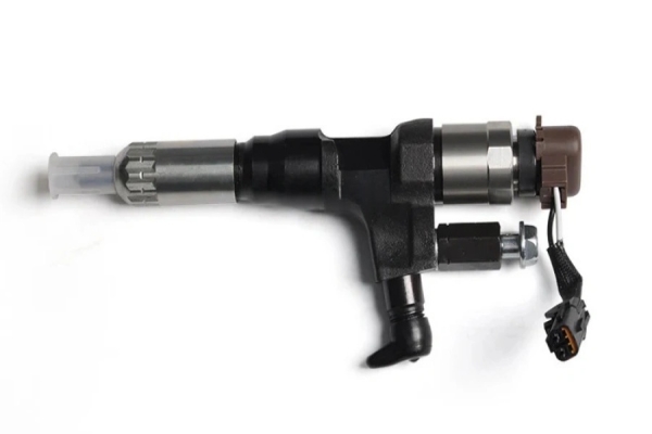 DENSO Common Rail Fuel Injector 095000-6590